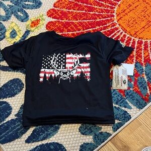 Mossy Oak Kids Black Tee with Flag and Deer Design
